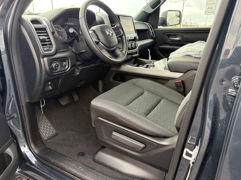 2026 RAM 1500 EXPRESS — миниатюра 15