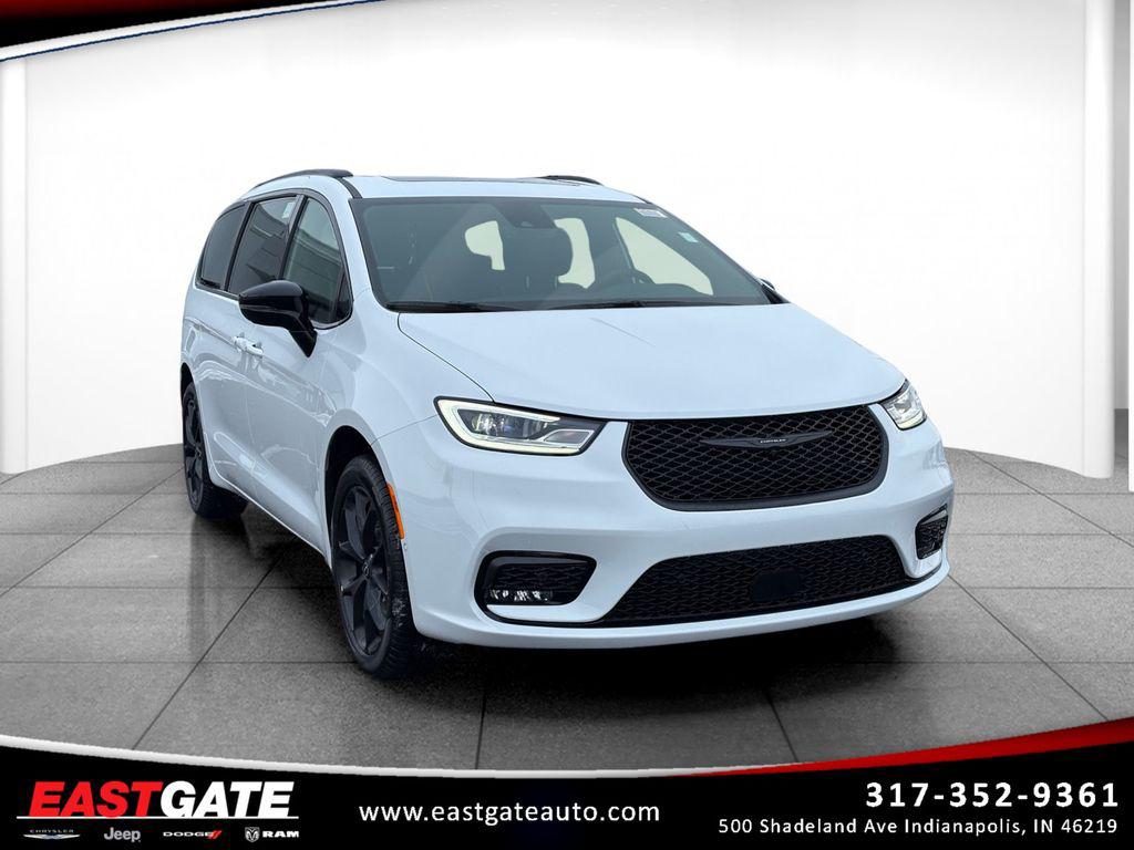 New 2026 Chrysler Pacifica Limited
