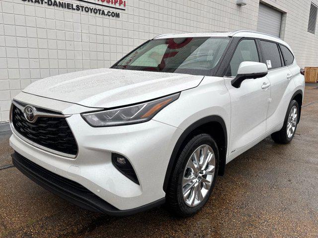 New 2026 Toyota Highlander Hybrid Limited