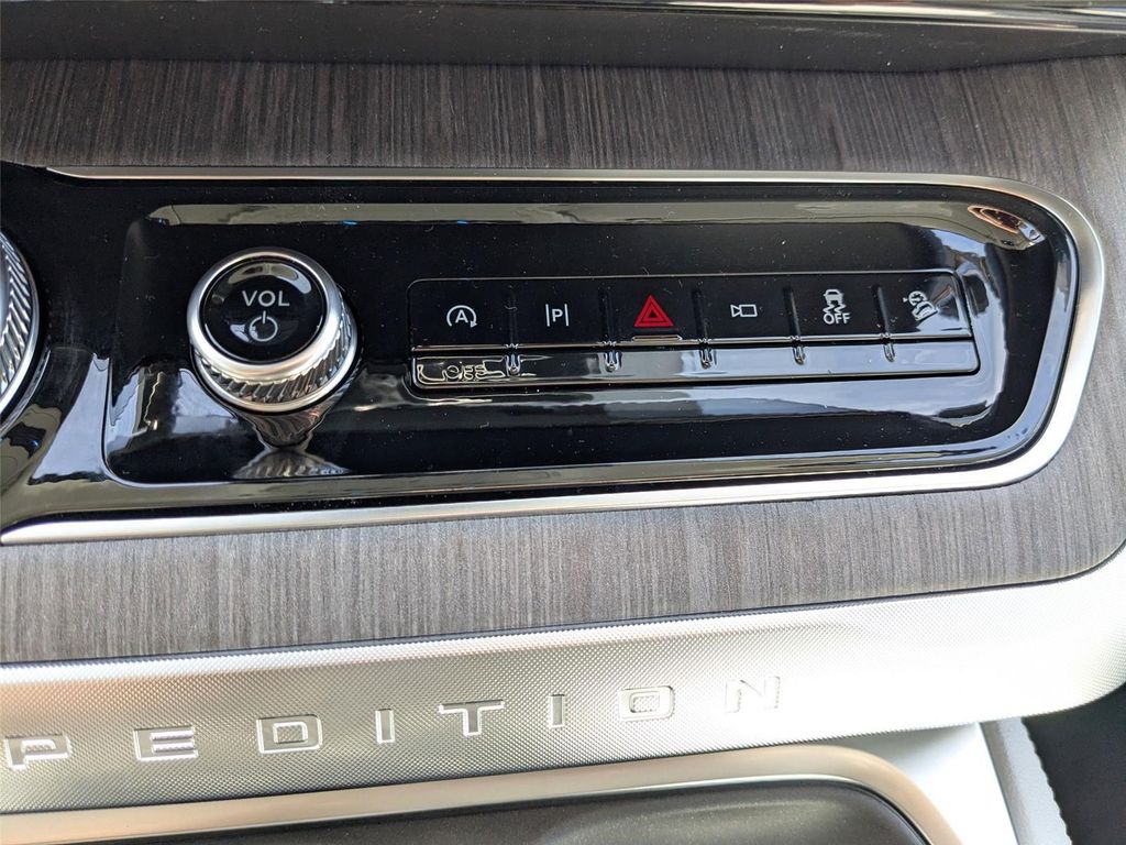 صورة مصغرة 23 لـ 2025 FORD EXPEDITION MAX PLATINUM