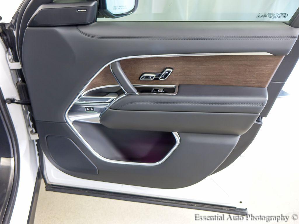 2023 LAND Rover RANGE ROVER P400 SE — миниатюра 32