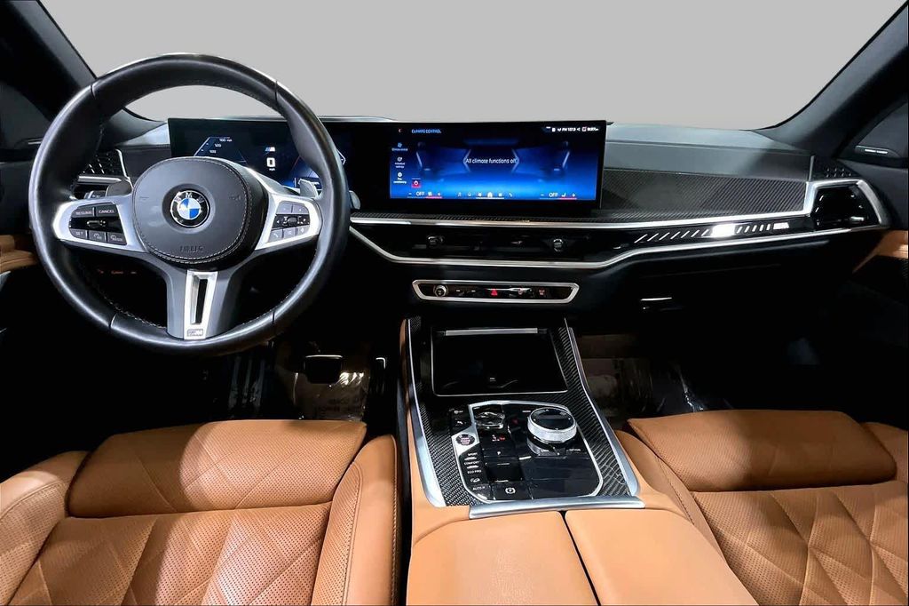 صورة مصغرة 28 لـ 2025 BMW X5 M60I
