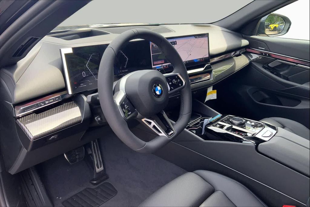 صورة مصغرة 8 لـ 2027 BMW 530 XDRIVE