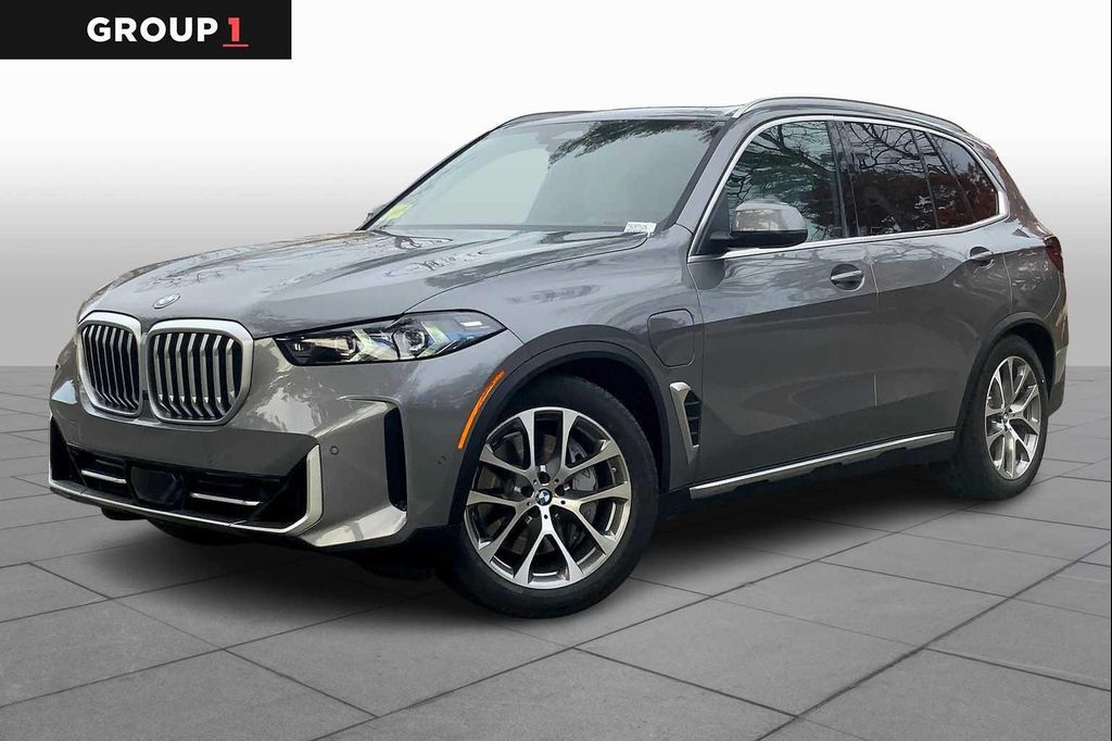 New 2026 BMW X5 PHEV xDrive50e