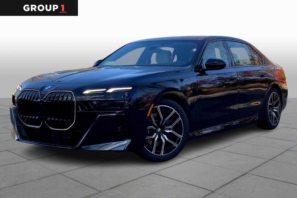 New 2026 BMW 750e xDrive