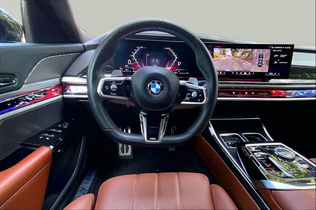 صورة 5 لـ 2023 BMW 740 I