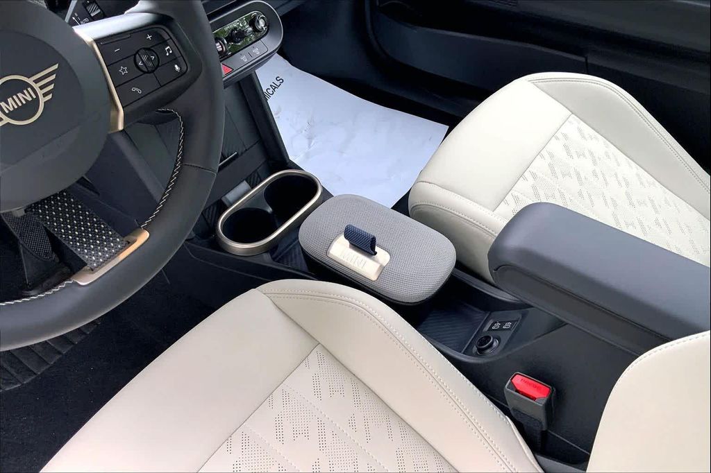 صورة مصغرة 16 لـ 2026 MINI CONVERTIBLE COOPER S