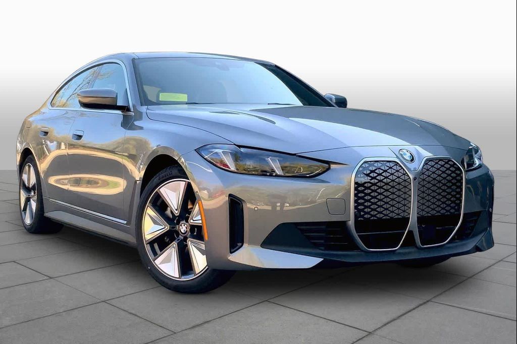2026 BMW I4 GRAN COUPE XDRIVE40 照片 2