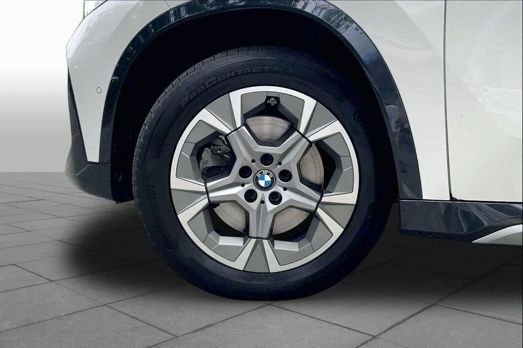 صورة 10 لـ 2024 BMW X1 XDRIVE28I