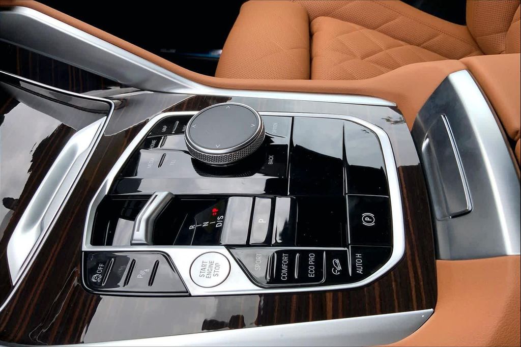 2027 BMW X6 XDRIVE40I photo 7
