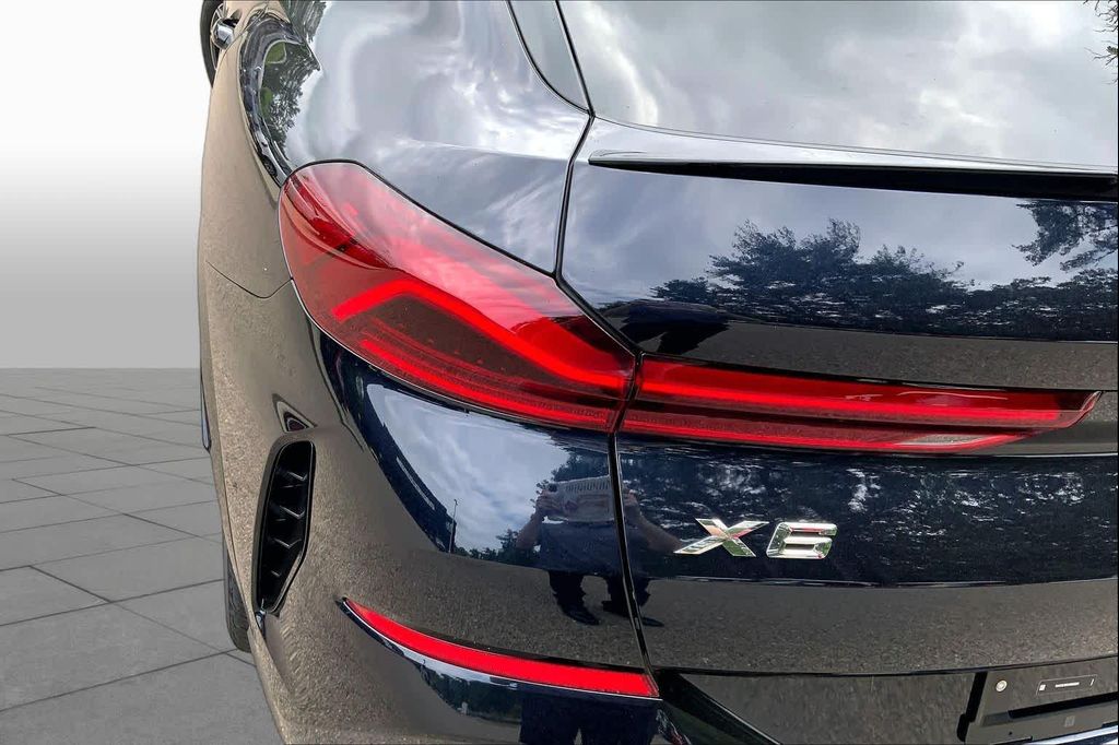 2027 BMW X6 XDRIVE40I — миниатюра 14