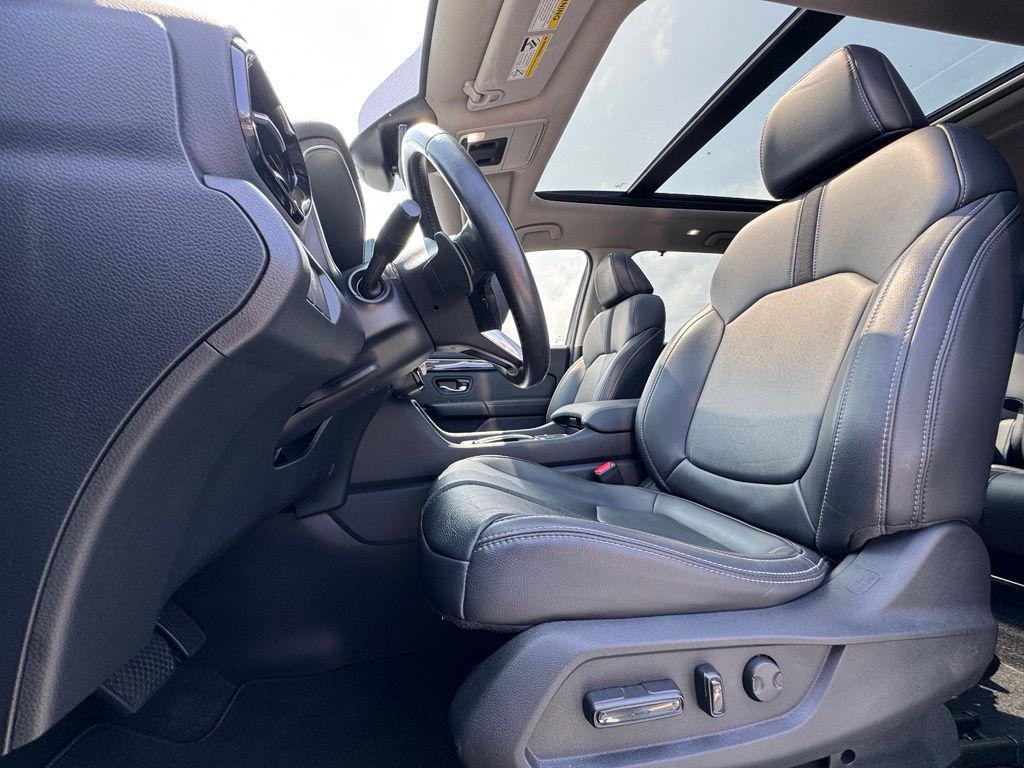 2024 Honda PILOT TOURING 8-PASSENGER — миниатюра 18