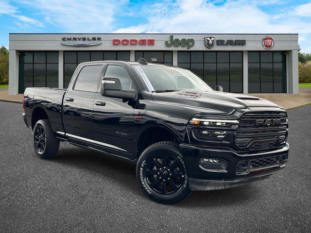New 2025 RAM 2500 Laramie Crew Cab 4x4 6'4' Box