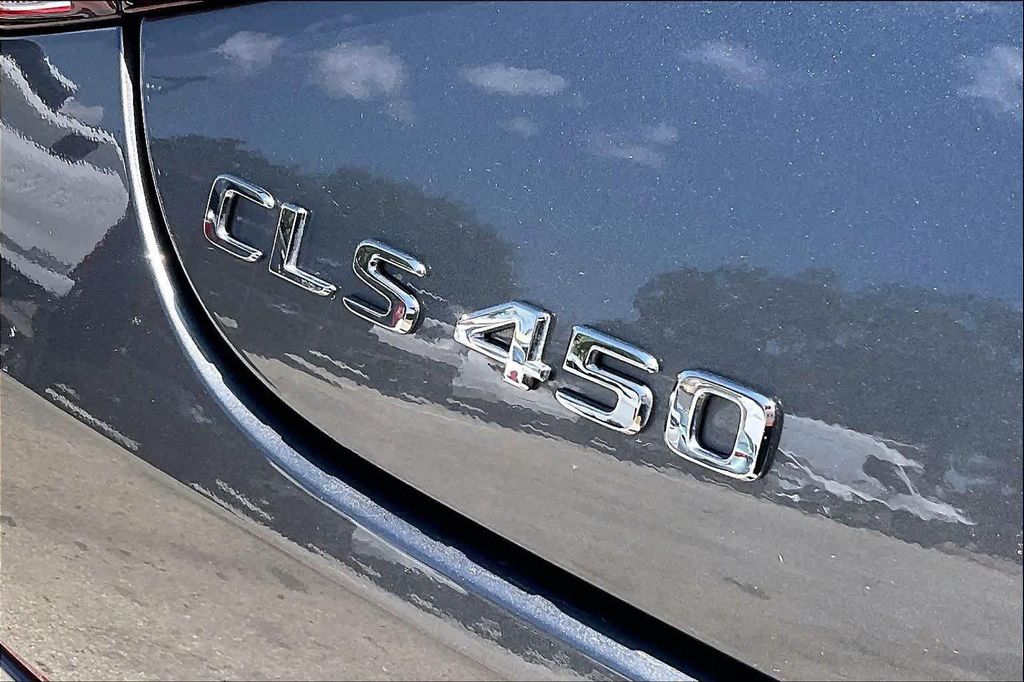 صورة 10 لـ 2023 Mercedes-BENZ CLS