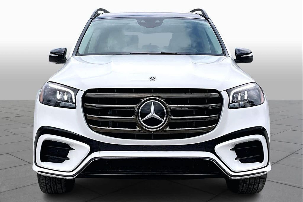 MERCEDES-BENZ GLS - 2