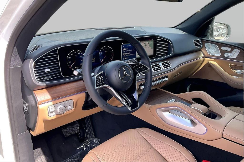 2026 Mercedes-BENZ GLE — фото 9