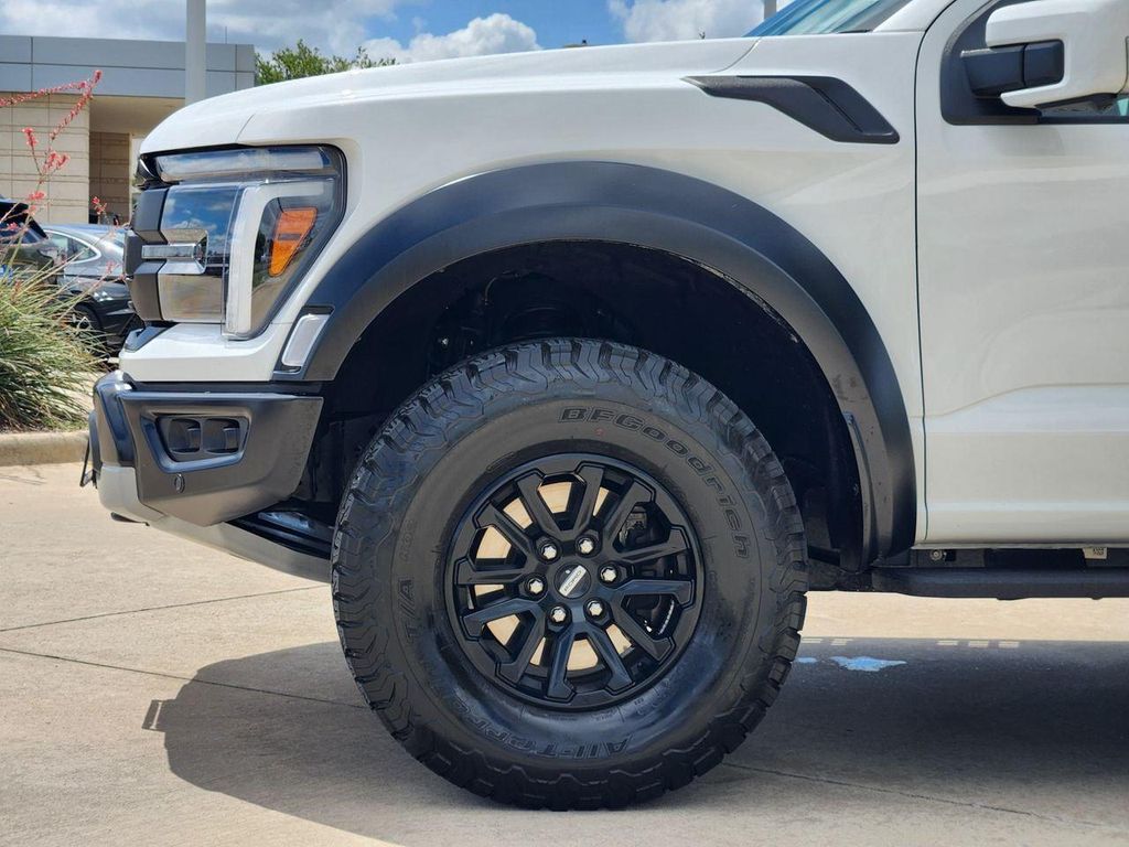2024 FORD F-150 RAPTOR 照片 8