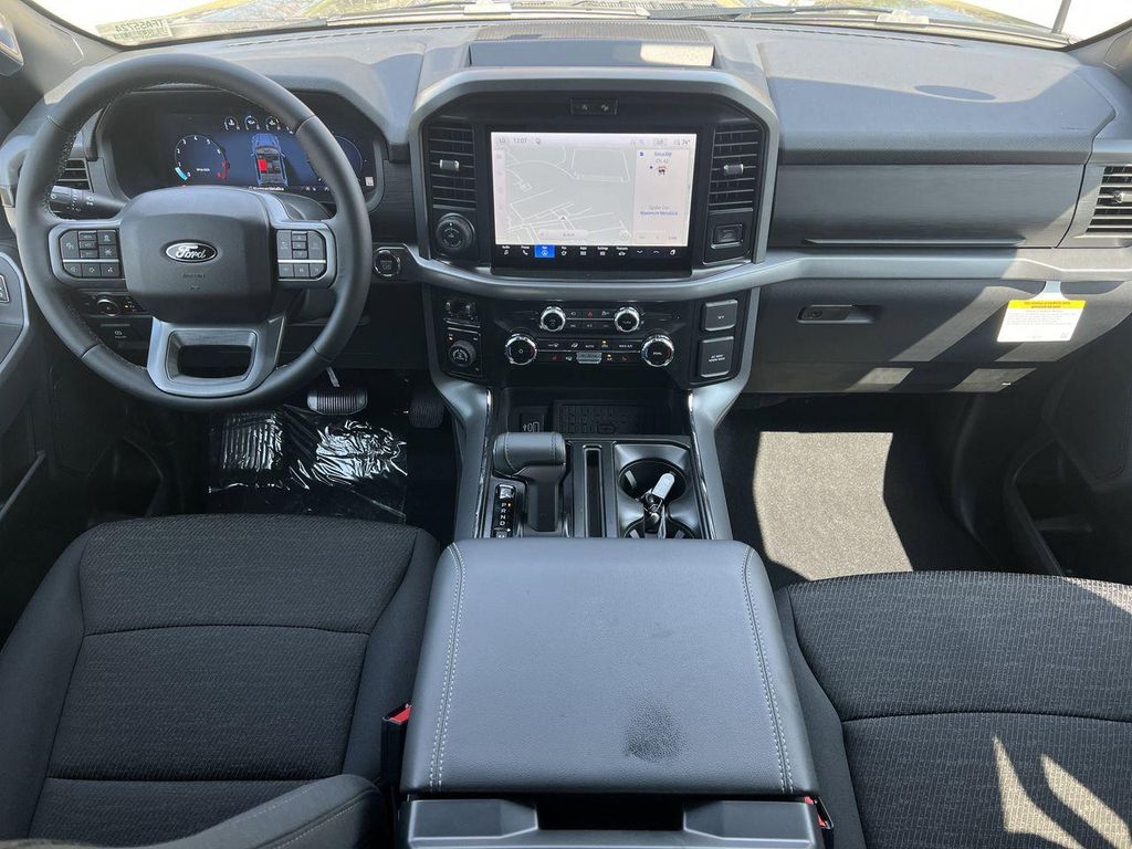 FORD F-150 XLT - 2