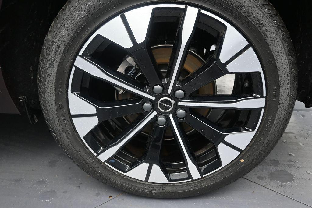 صورة 10 لـ 2026 Volvo XC60 B5 PLUS