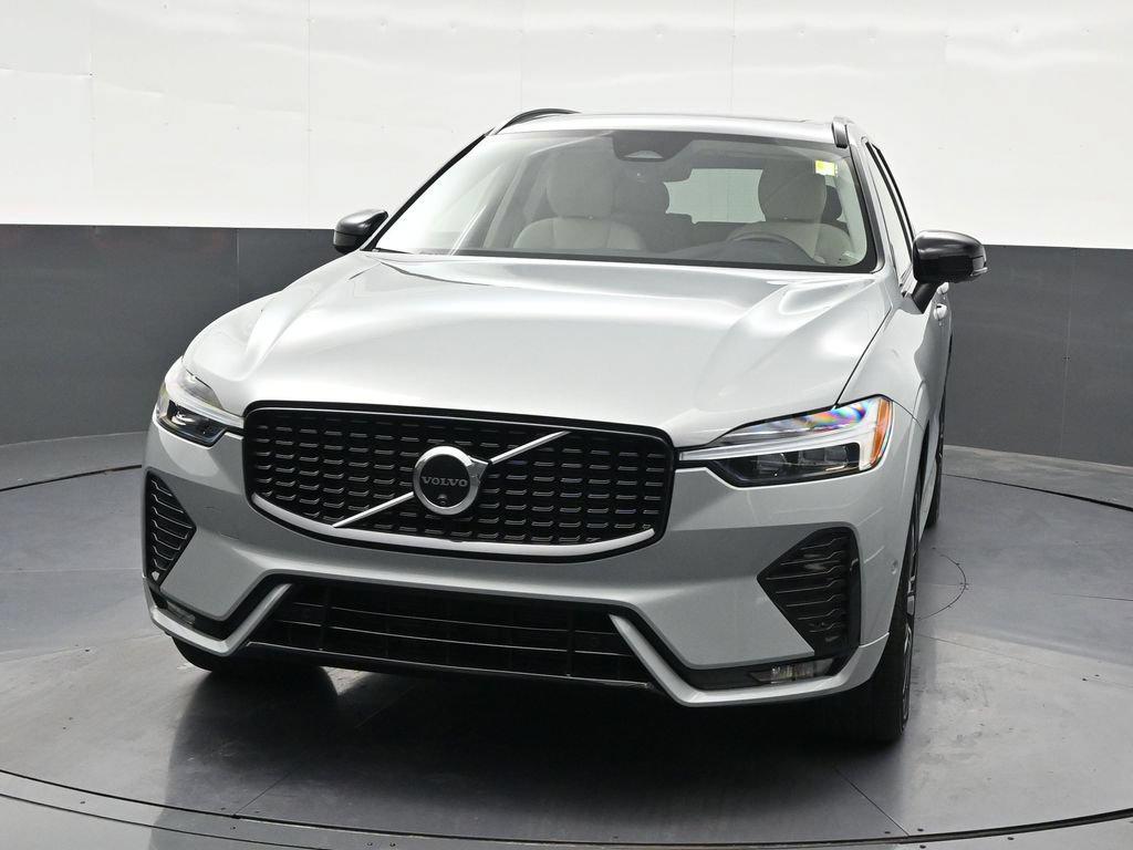 2025 Volvo XC60 B5 PLUS 照片 9