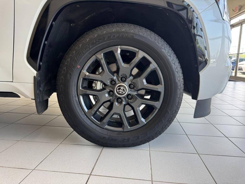 2024 Toyota SEQUOIA PLATINUM — миниатюра 81