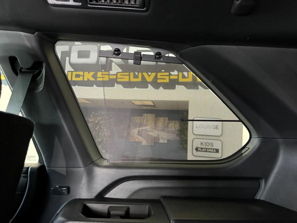 2024 Toyota SEQUOIA PLATINUM — миниатюра 64