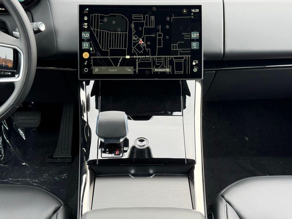 2026 LAND Rover RANGE ROVER SPORT SE 缩略图 25