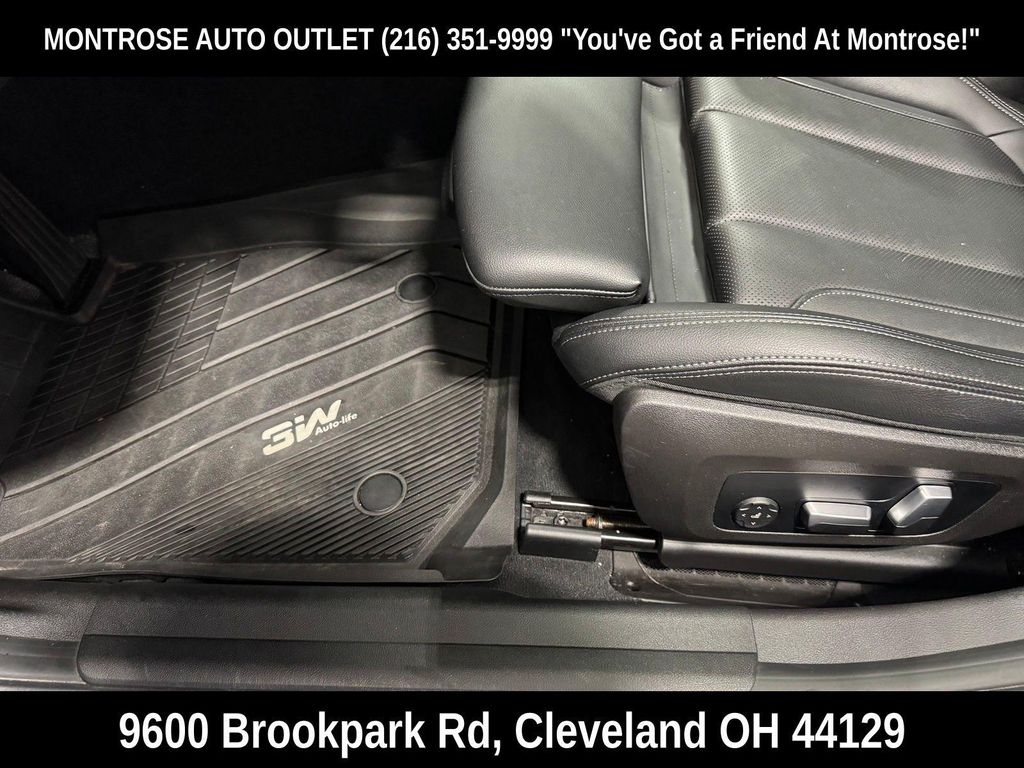 صورة مصغرة 15 لـ 2023 BMW 330 XDRIVE