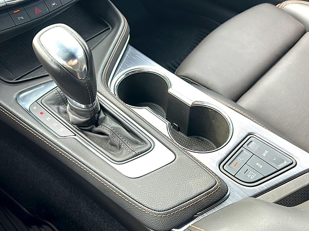 2025 Cadillac CT4 SPORT thumbnail 26