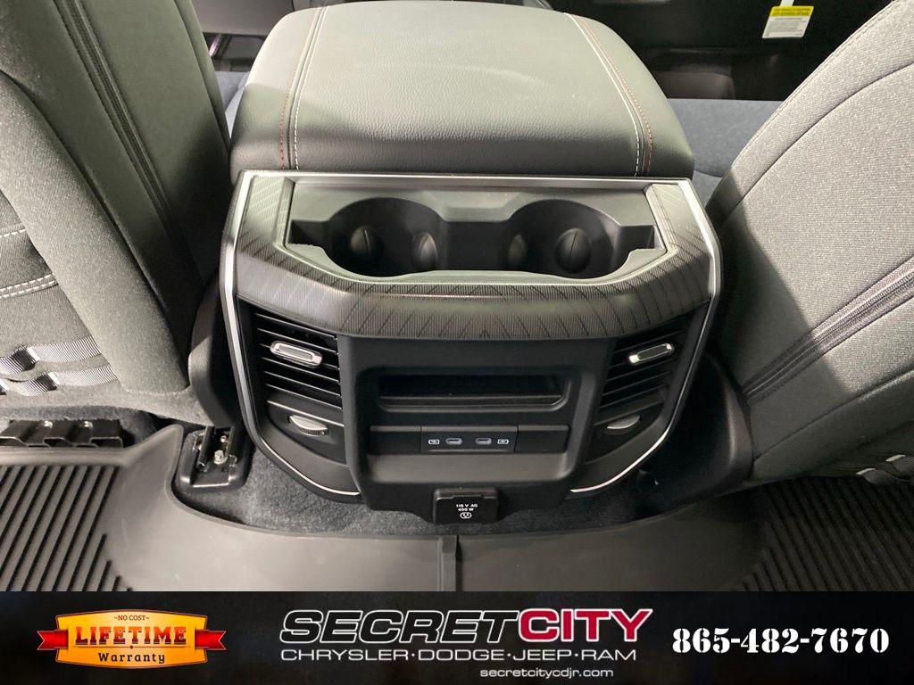 2026 RAM 1500 BIG HORN/LONE STAR thumbnail 28