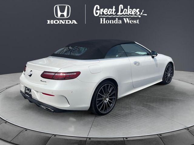 MERCEDES-BENZ E-CLASS - 5