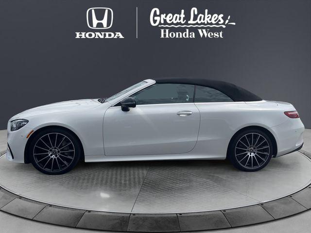 MERCEDES-BENZ E-CLASS - 2