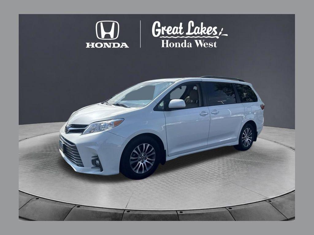 2018 Toyota Sienna XLE Premium