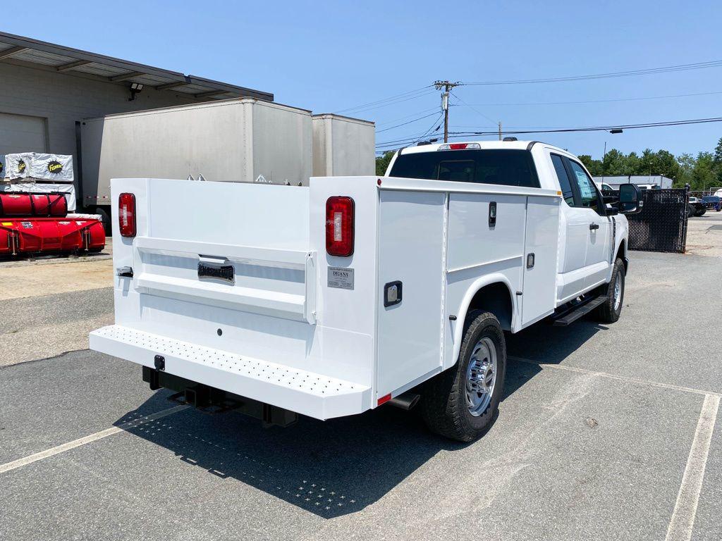 2026 FORD F-350 XL — фото 3