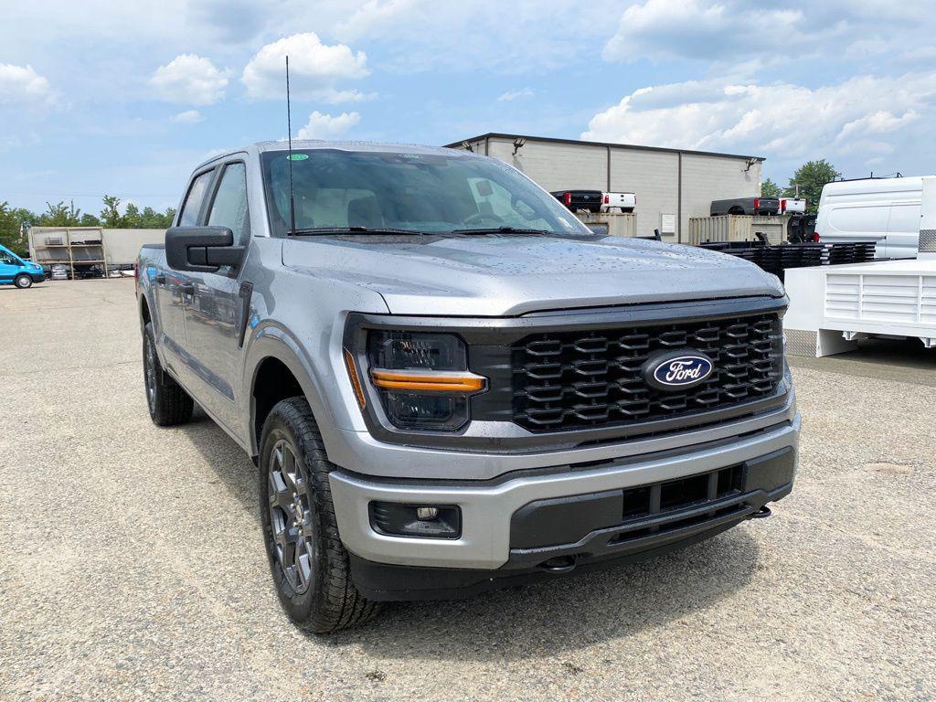صورة 8 لـ 2026 FORD F-150 STX