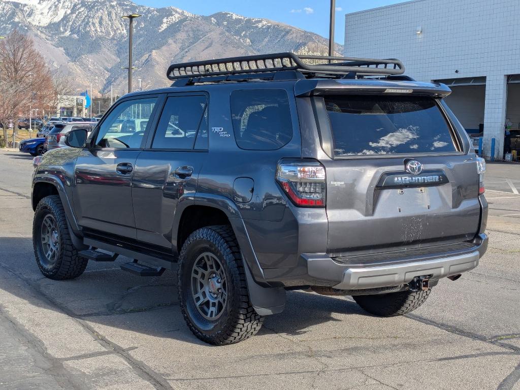 TOYOTA 4RUNNER - 8
