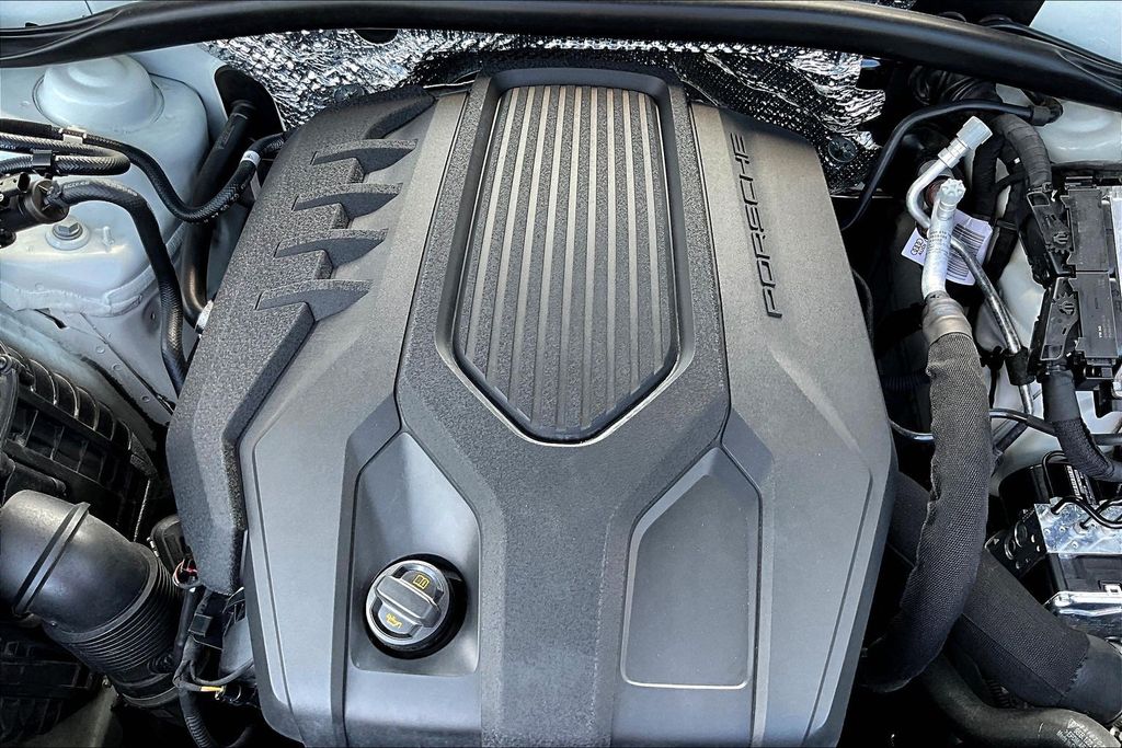 صورة مصغرة 31 لـ 2022 Porsche MACAN BASE