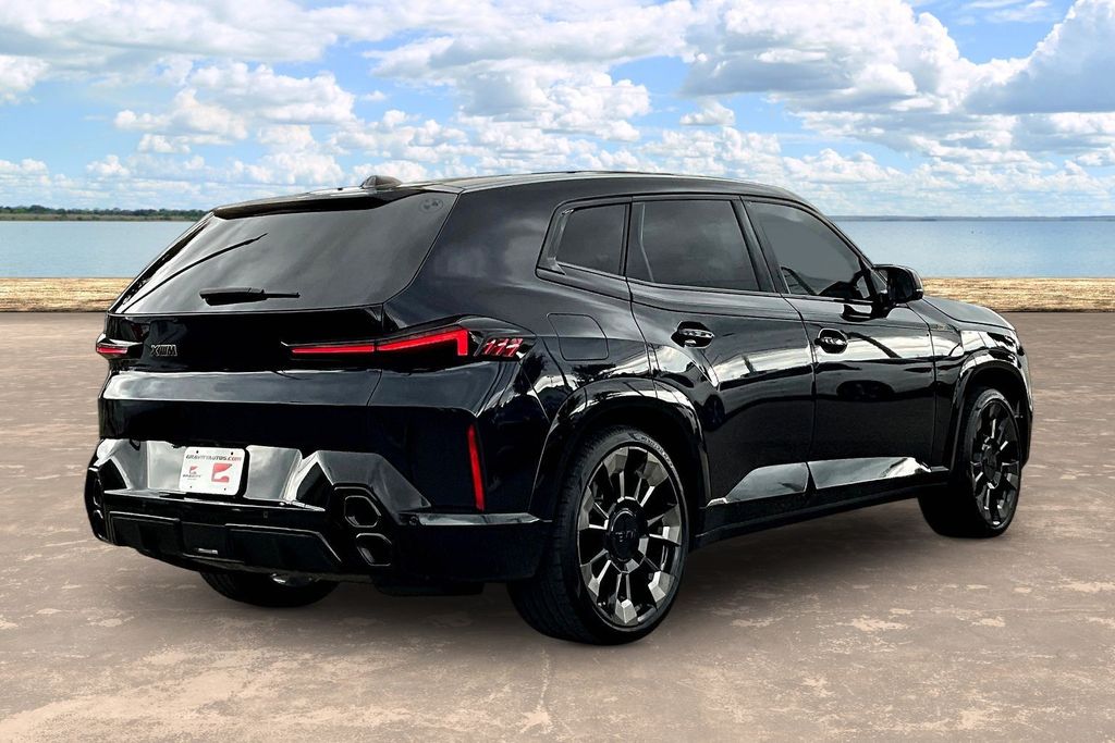 2023 BMW XM BASE photo 4