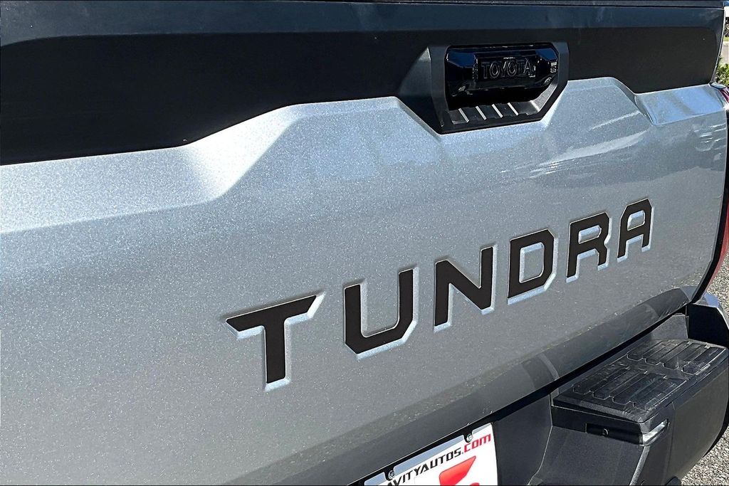 صورة مصغرة 25 لـ 2022 Toyota TUNDRA SR5