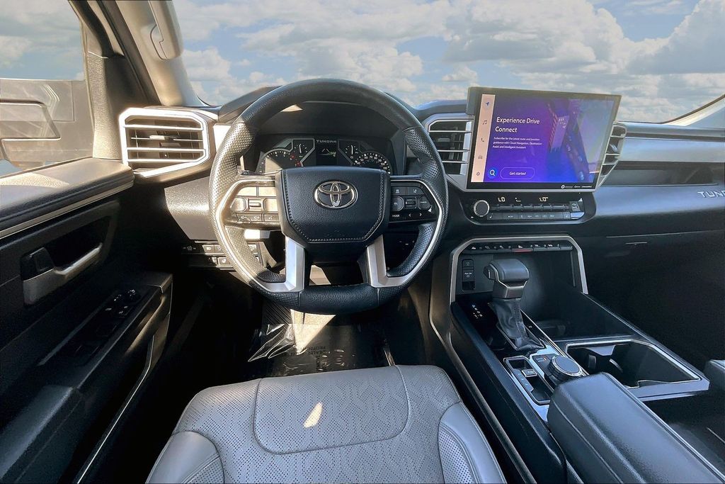 صورة 9 لـ 2022 Toyota TUNDRA SR5