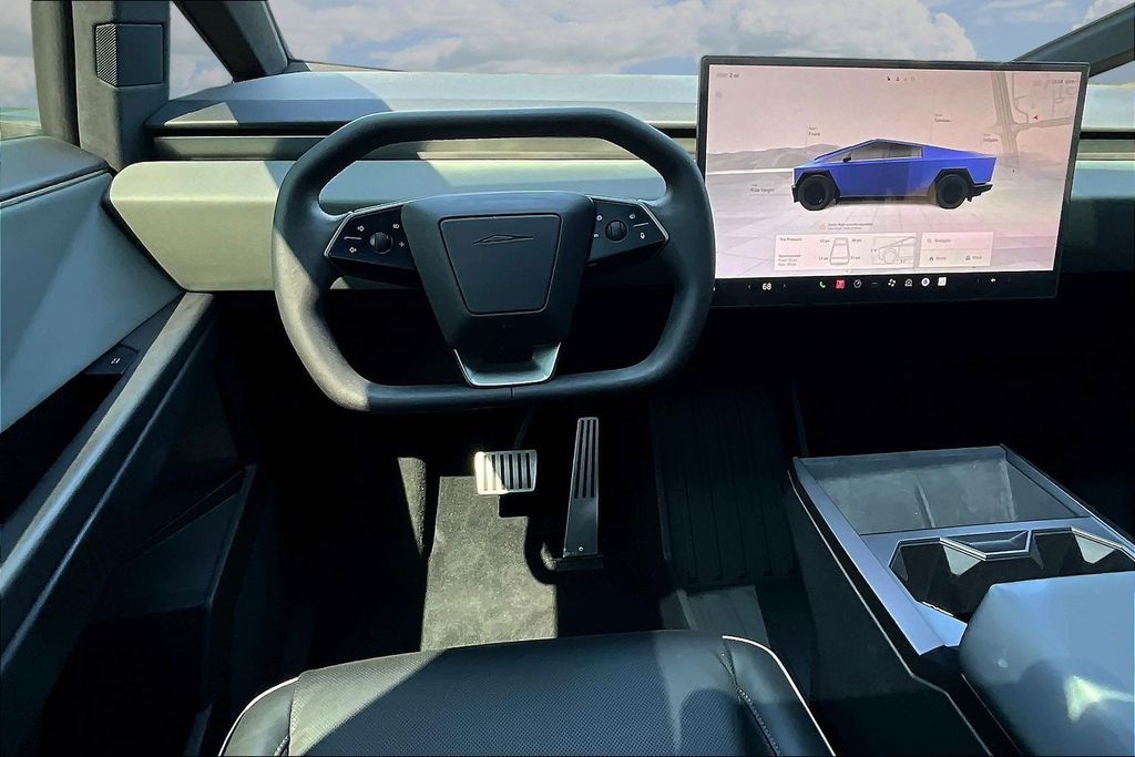 صورة 8 لـ 2024 Tesla CYBERTRUCK BASE