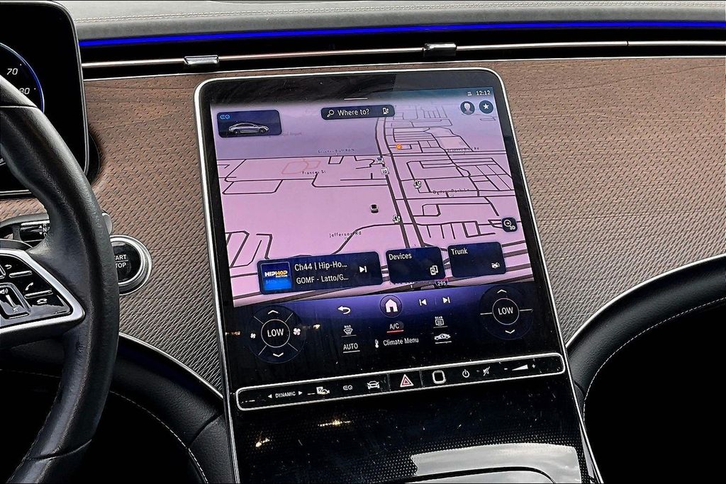 صورة 9 لـ 2023 Mercedes-BENZ EQE