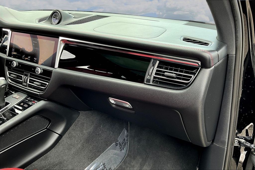 2023 Porsche MACAN 缩略图 26