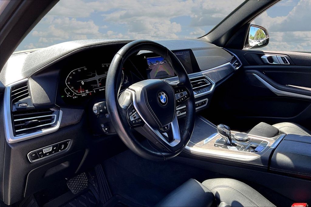 صورة مصغرة 17 لـ 2021 BMW X5 XDRIVE40I