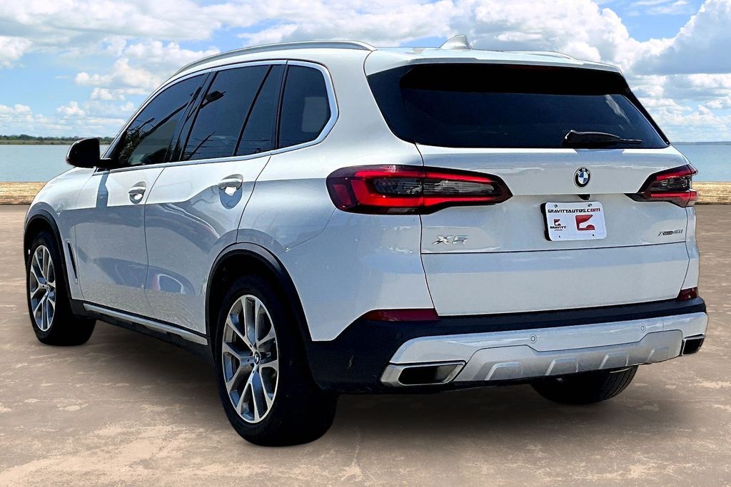 صورة 6 لـ 2021 BMW X5 XDRIVE40I