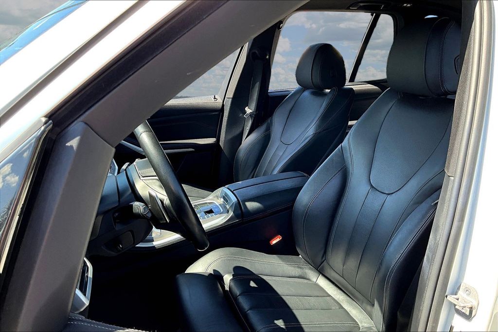 صورة مصغرة 21 لـ 2021 BMW X5 XDRIVE40I