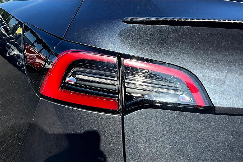 صورة مصغرة 21 لـ 2022 Tesla MODEL Y PERFORMANCE