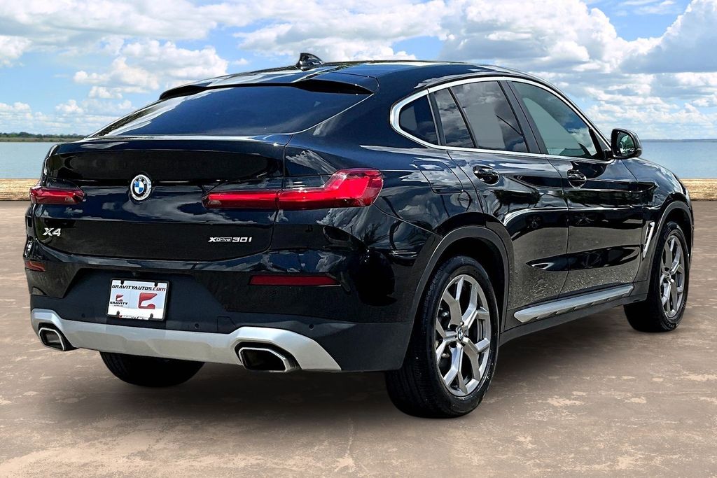صورة 4 لـ 2022 BMW X4 XDRIVE30I