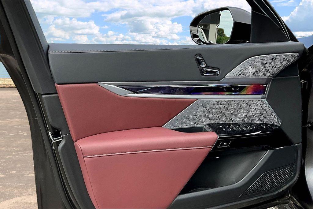 2023 BMW I7 XDRIVE60 thumbnail 20