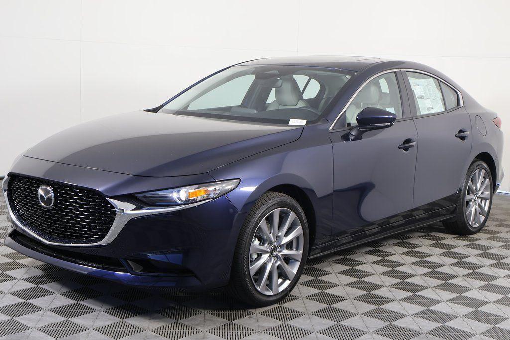 New 2026 Mazda Mazda3 FWD w/Preferred Package